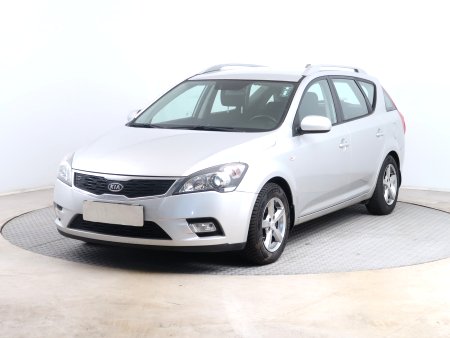 Kia Cee´d, 2010 - pohled č. 3