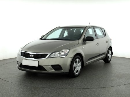 Kia Cee´d, 2010 - pohled č. 3