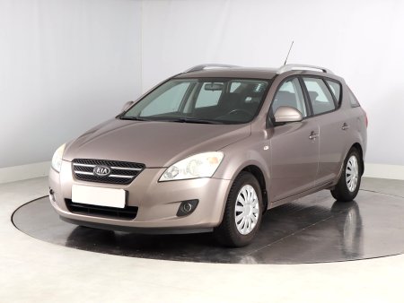 Kia Cee´d, 2009 - pohled č. 3