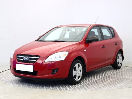 Kia Cee´d, 2009 - pohled č. 3