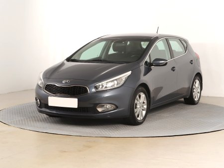 Kia Cee´d, 2013 - pohled č. 3