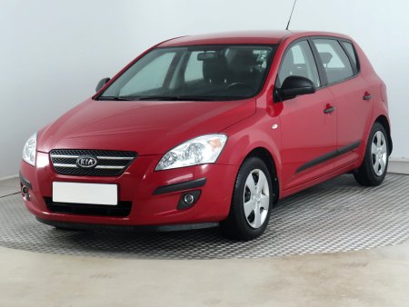 Kia Cee´d, 2009 - pohled č. 3