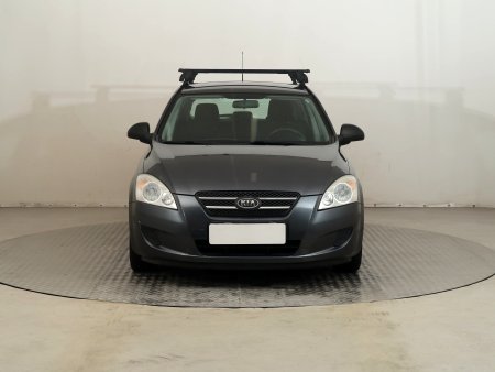 Kia Cee´d, 2009 - pohled č. 2