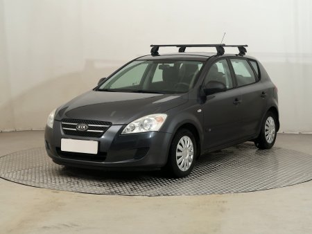 Kia Cee´d, 2009 - pohled č. 3