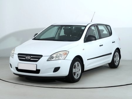Kia Cee´d, 2008 - pohled č. 3