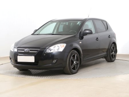 Kia Cee´d, 2007 - pohled č. 3
