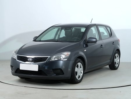 Kia Cee´d, 2010 - pohled č. 3