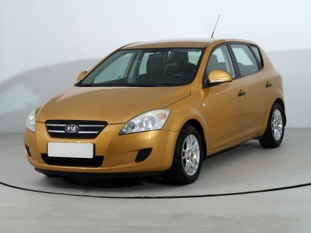 Kia Cee´d, 2008 - pohled č. 3