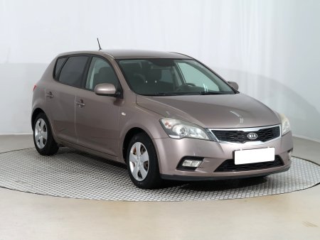 Kia Cee´d, 2010
