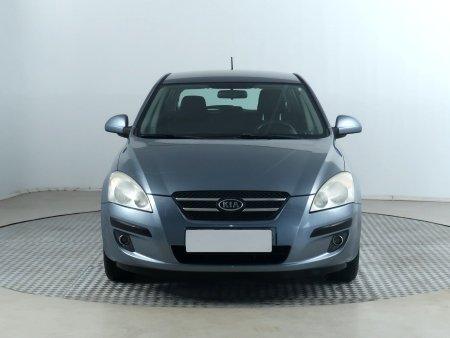 Kia Cee´d, 2009 - pohled č. 2