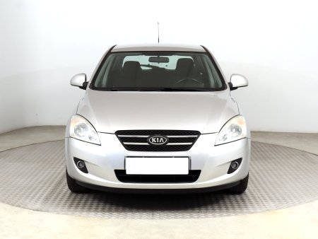Kia Cee´d, 2008 - pohled č. 2