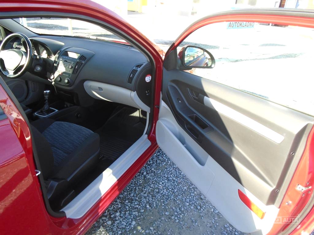 Kia Pro-Ceed, 2008 - pohled č. 15