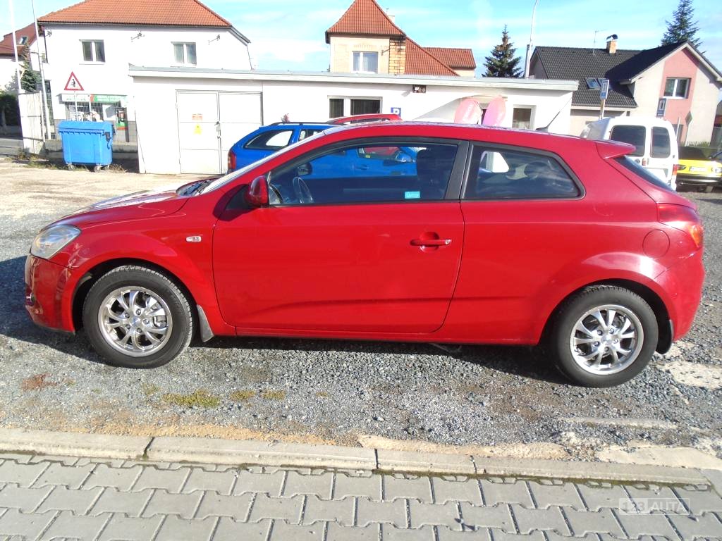 Kia Pro-Ceed, 2008 - pohled č. 4
