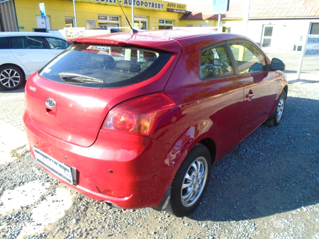 Kia Pro-Ceed, 2008 - pohled č. 7