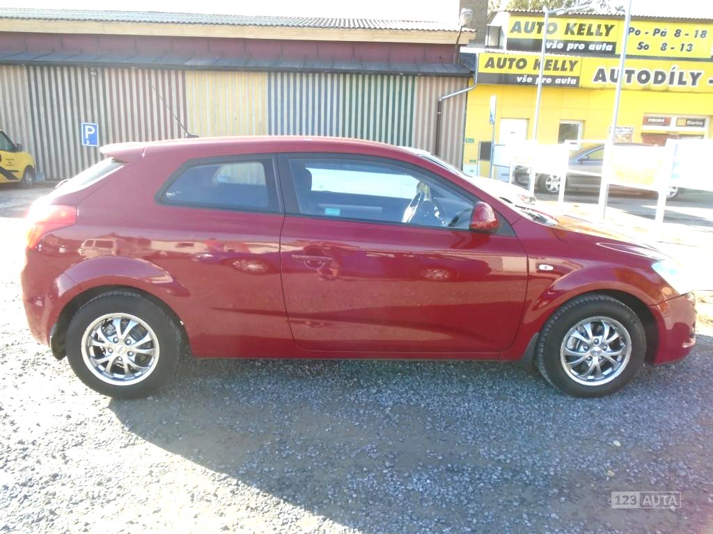 Kia Pro-Ceed, 2008 - pohled č. 8