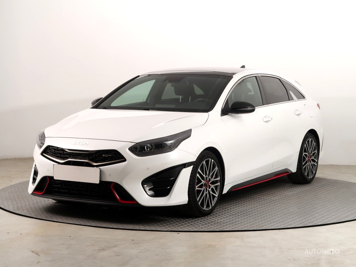 Kia ProCeed, 2022 - pohled č. 3