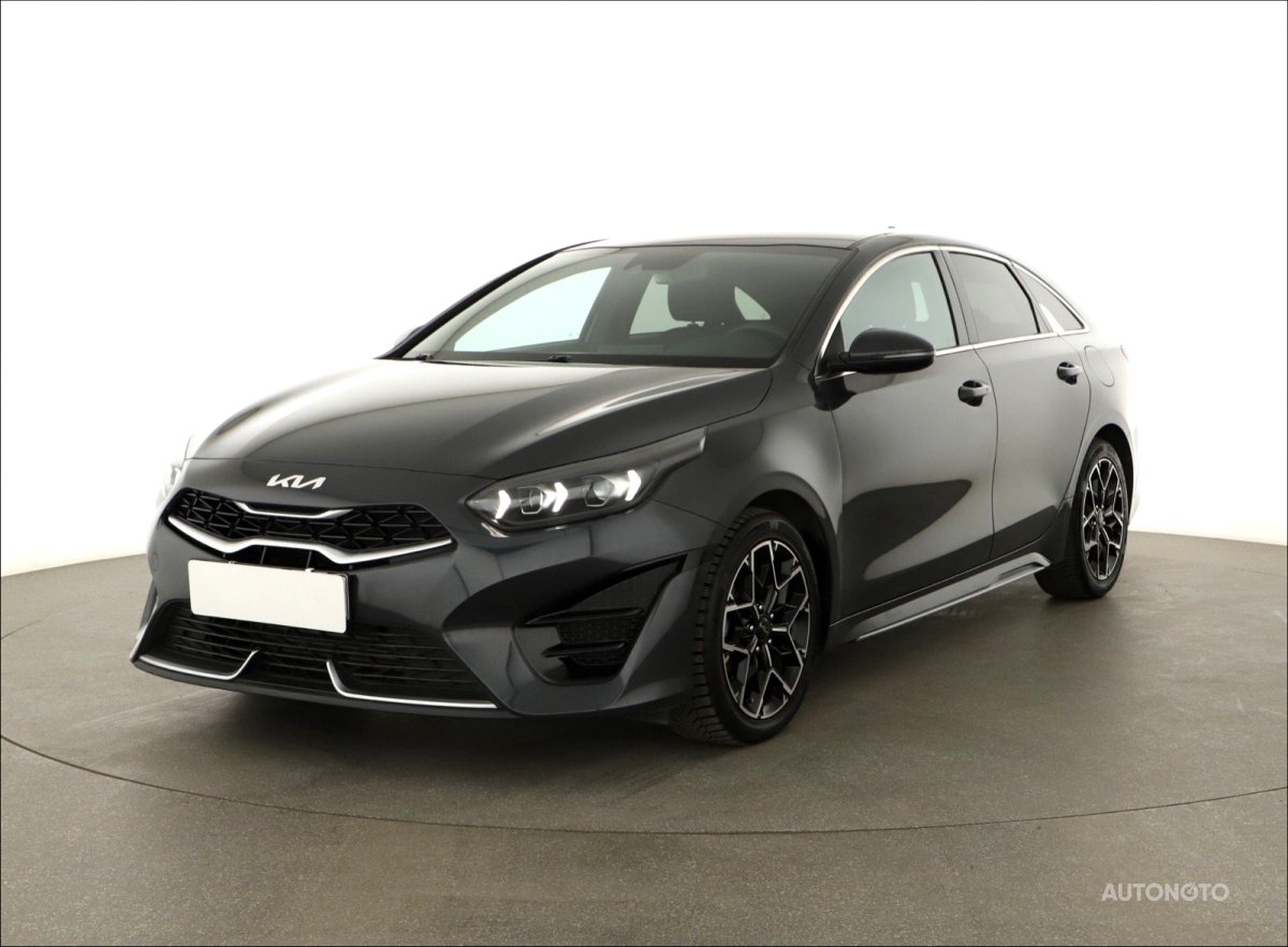 Kia ProCeed, 2022 - pohled č. 3