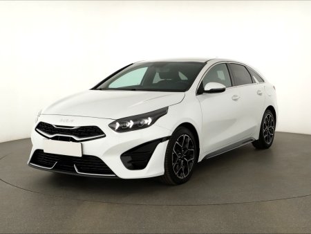 Kia ProCeed, 2023 - pohled č. 3