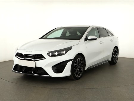 Kia ProCeed, 2023 - pohled č. 3