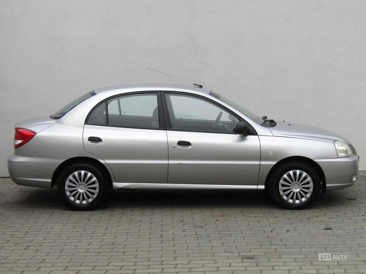 Kia Rio, 2005 - pohled č. 4