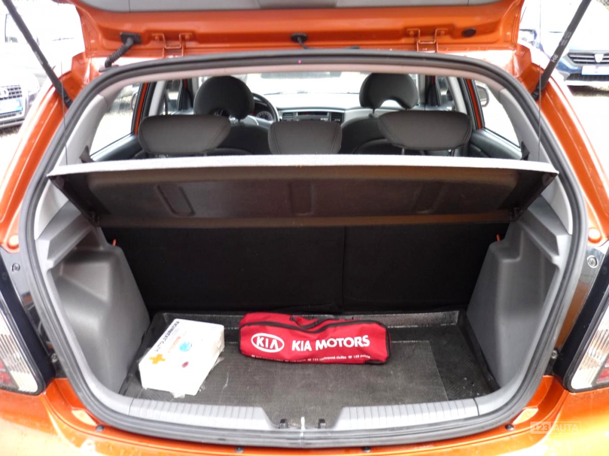 Kia Rio, 2010 - pohled č. 9