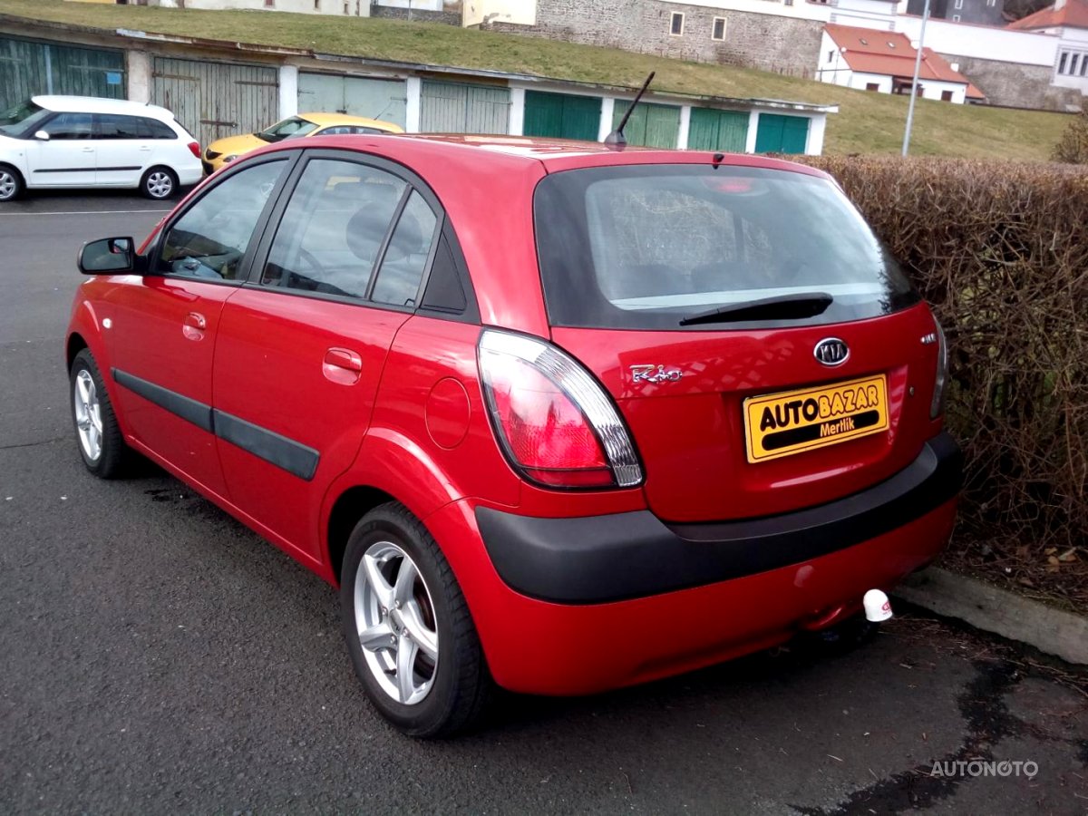 Kia Rio, 2005 - pohled č. 3