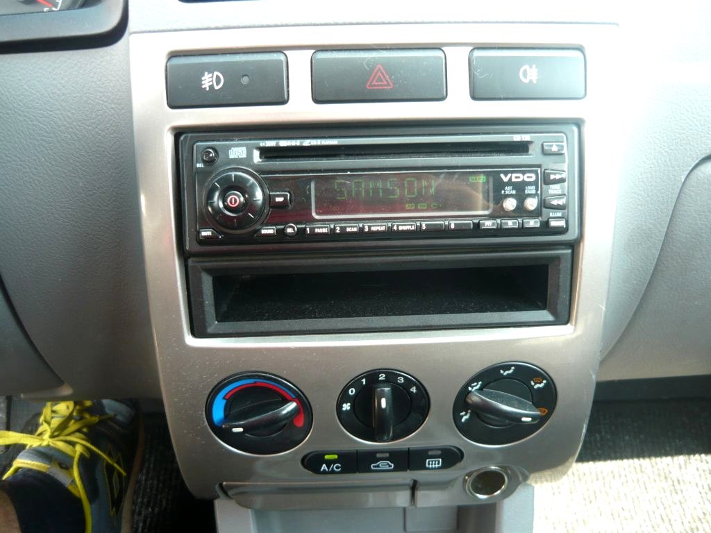 Kia Rio, 2005 - pohled č. 8