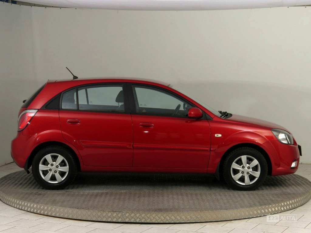 Kia Rio, 2010 - pohled č. 8
