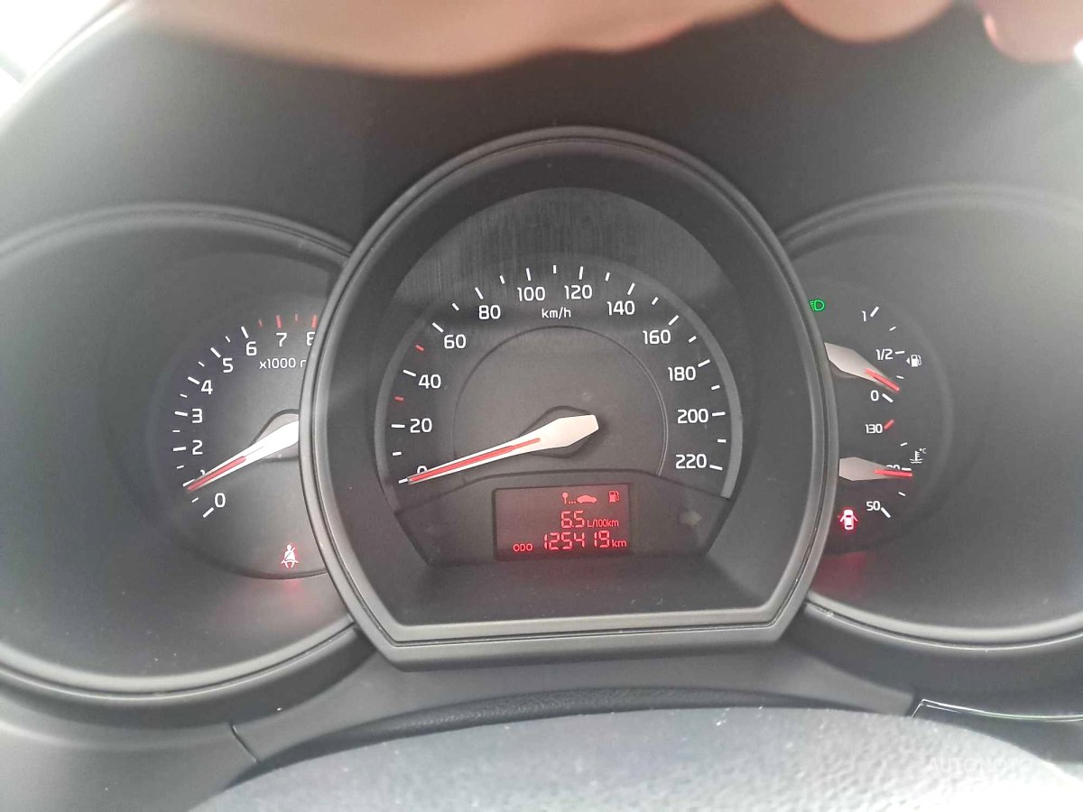 Kia Rio, 2016 - pohled č. 3