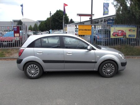 Kia Rio, 2009 - pohled č. 4