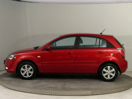Kia Rio, 2010 - pohled č. 4