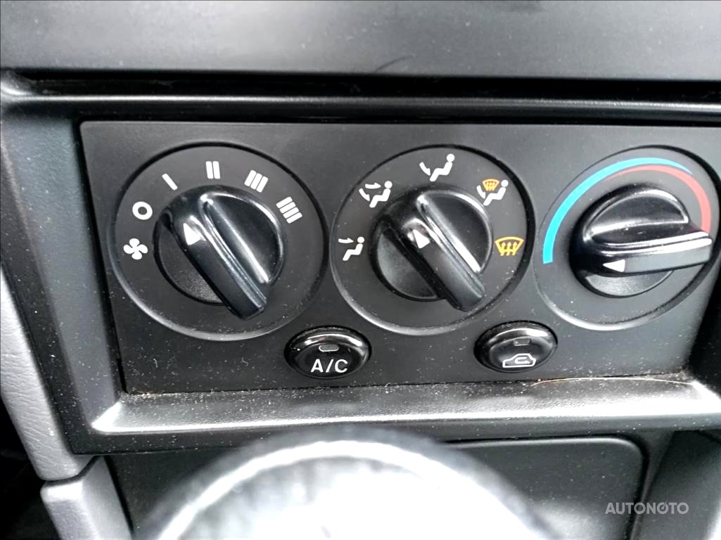 Kia Sephia, 2000 - pohled č. 10