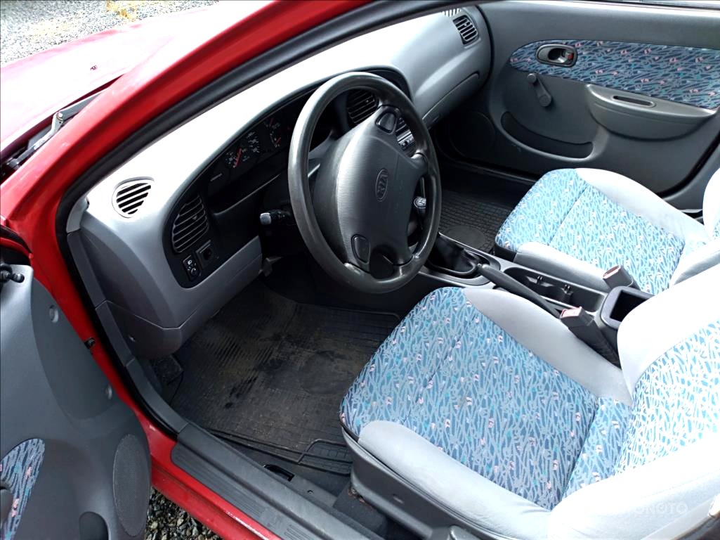 Kia Sephia, 2000 - pohled č. 7
