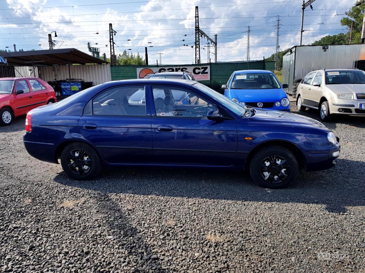 Kia Shuma, 2000 - pohled č. 3