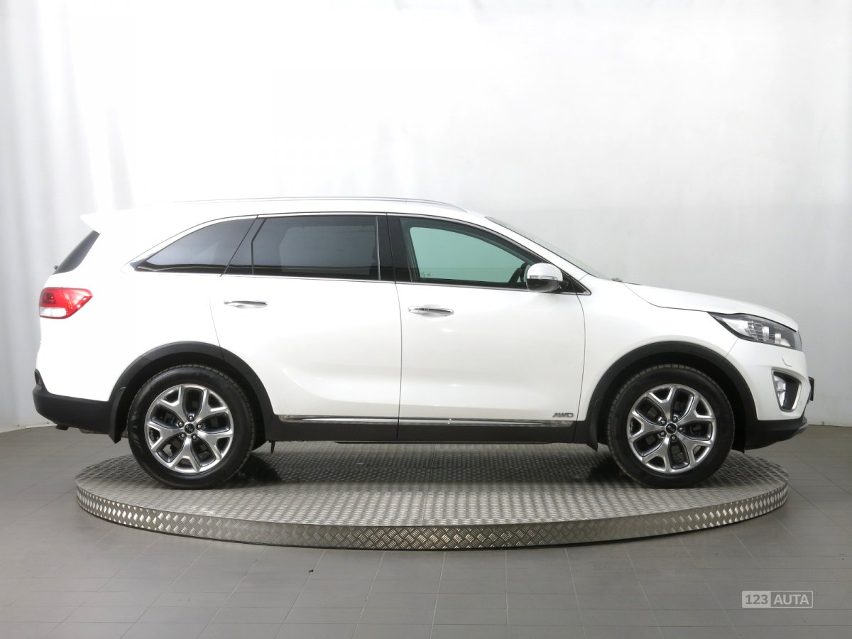 Kia Sorento, 2016 - pohled č. 8