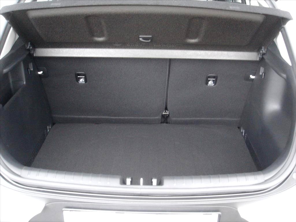 Kia Stonic, 2019 - pohled č. 9