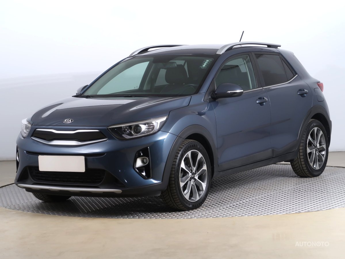 Kia Stonic, 2018 - pohled č. 3