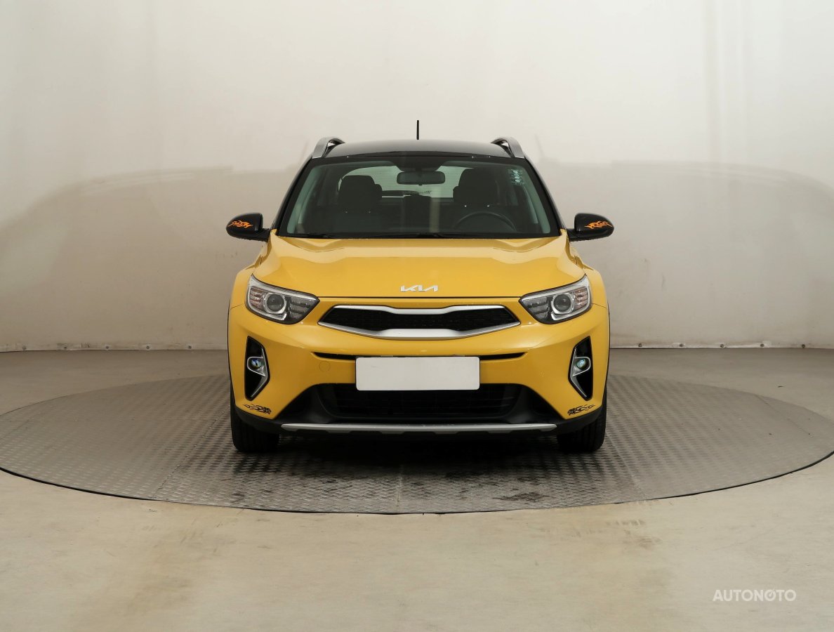 Kia Stonic, 2022 - pohled č. 2