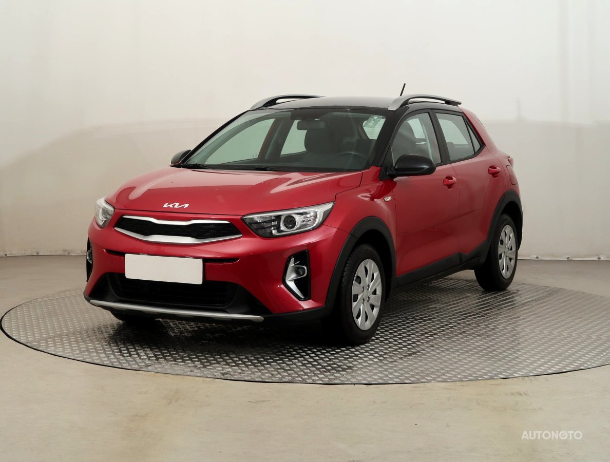 Kia Stonic, 2023 - pohled č. 3