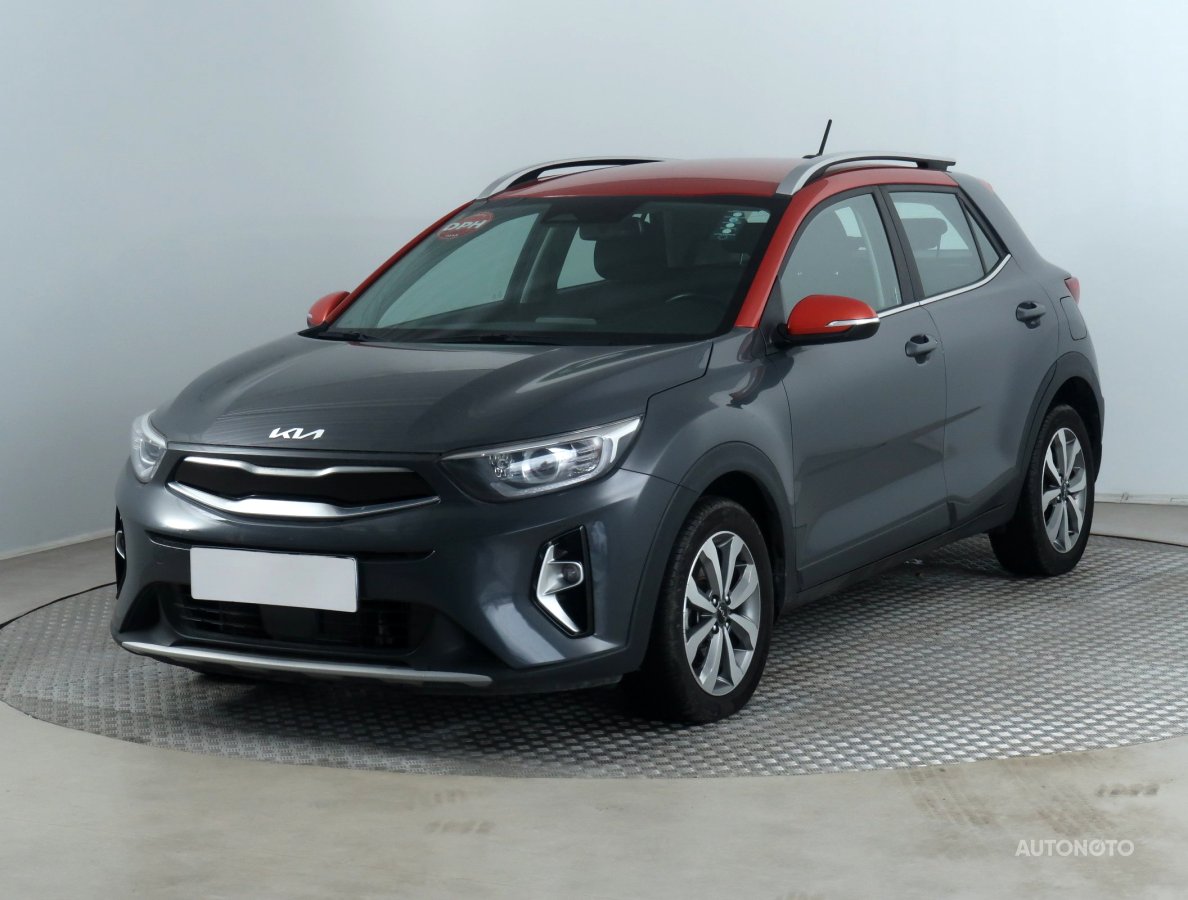 Kia Stonic, 2023 - pohled č. 3