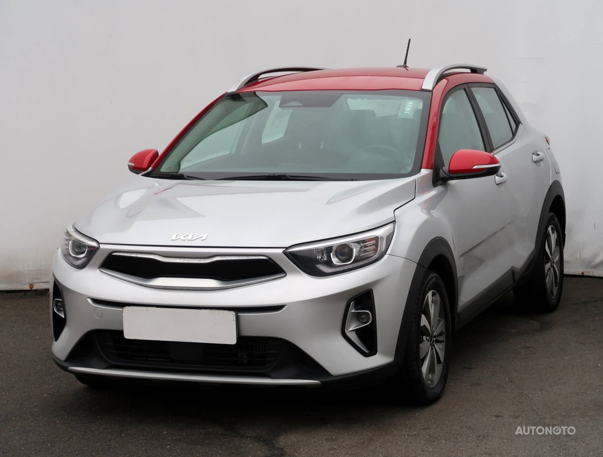 Kia Stonic, 2023 - pohled č. 3