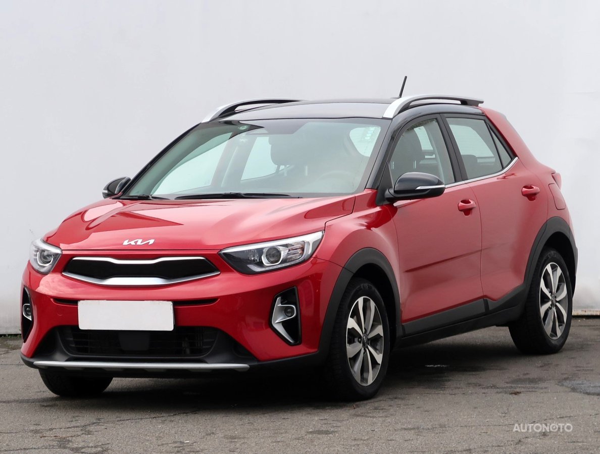 Kia Stonic, 2022 - pohled č. 3