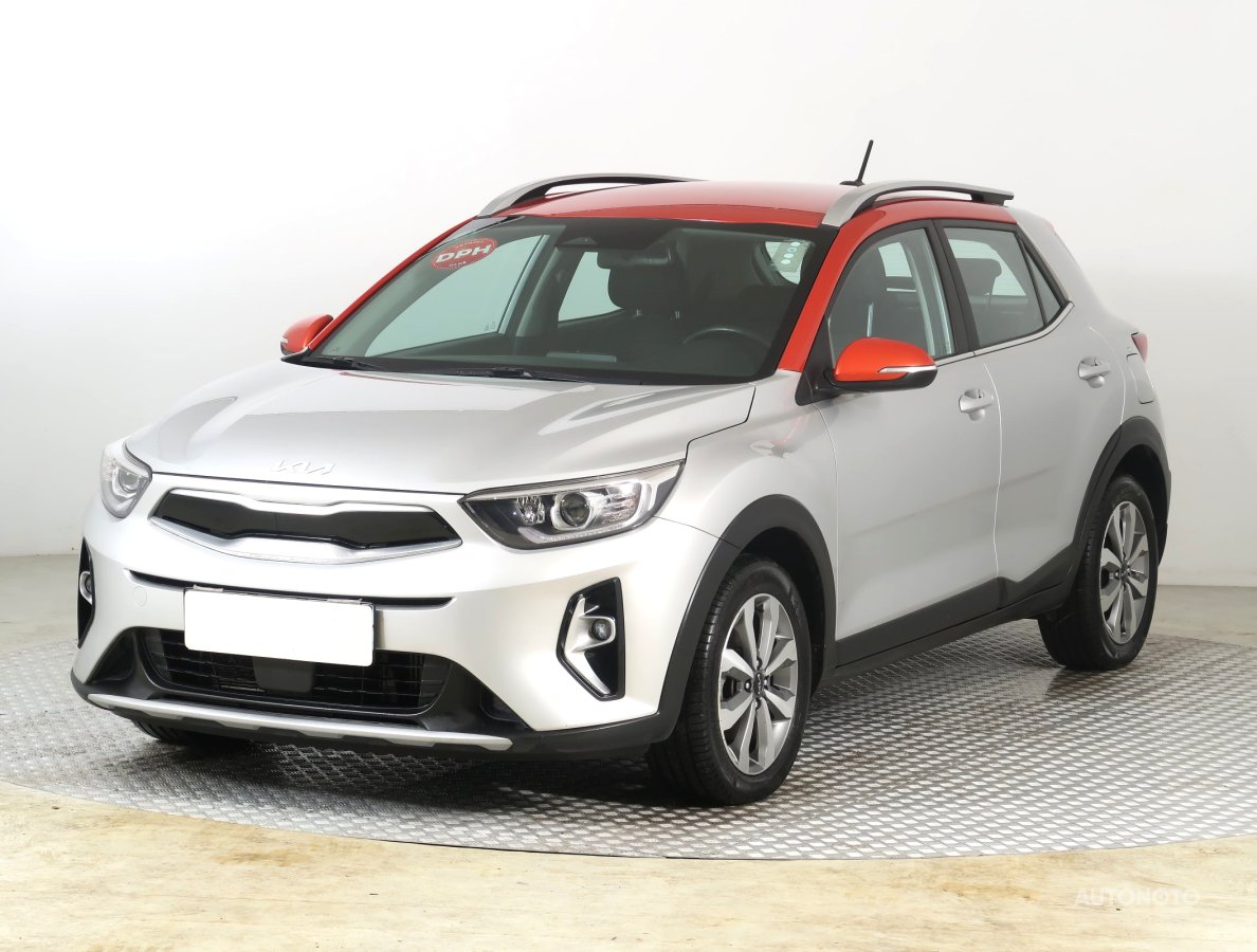 Kia Stonic, 2023 - pohled č. 3