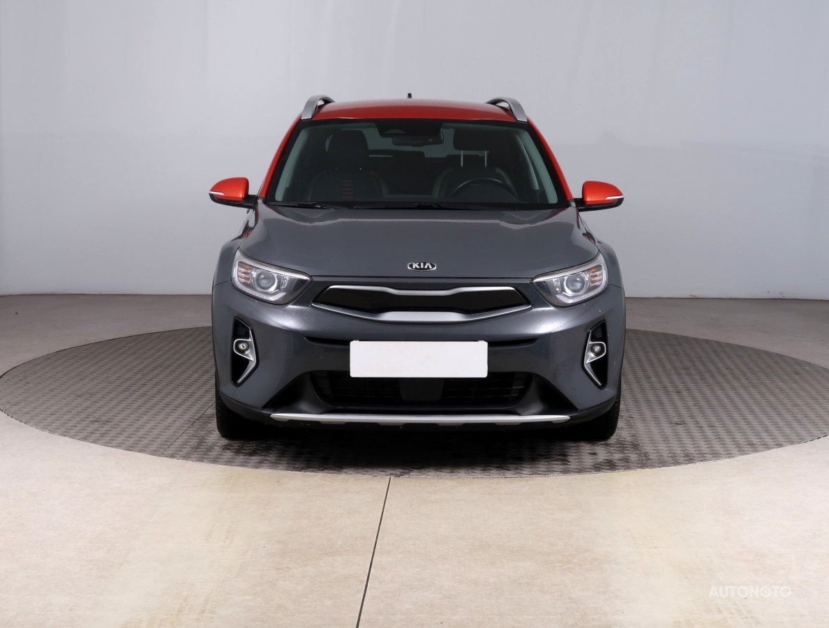 Kia Stonic, 2021 - pohled č. 2