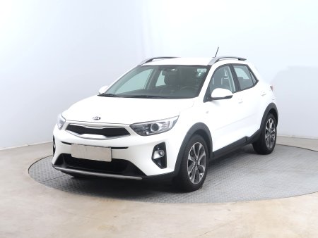 Kia Stonic, 2020 - pohled č. 3