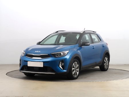 Kia Stonic, 2022 - pohled č. 3