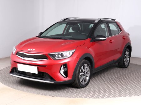 Kia Stonic, 2022 - pohled č. 3