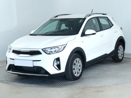 Kia Stonic, 2022 - pohled č. 3