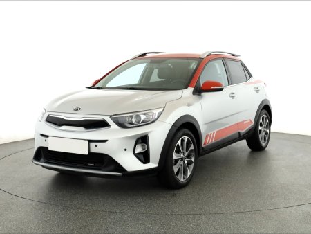 Kia Stonic, 2019 - pohled č. 3