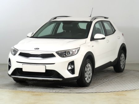 Kia Stonic, 2019 - pohled č. 3